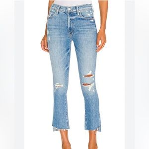 MOTHER denim “The Insider Crop Step Fray” in the color “holy melancholy”.